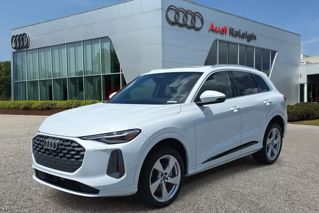 2025 Audi Q5 2.0T Premium Plus photo 1