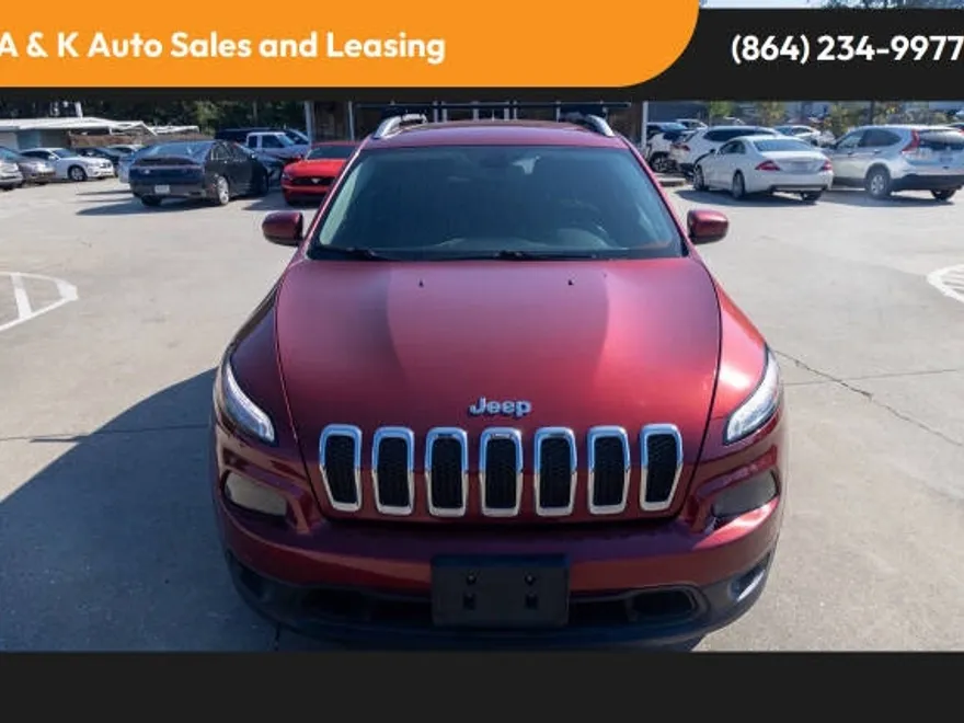 2017 Jeep Cherokee Latitude photo 1