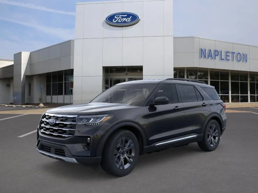 2025 Ford Explorer photo 1