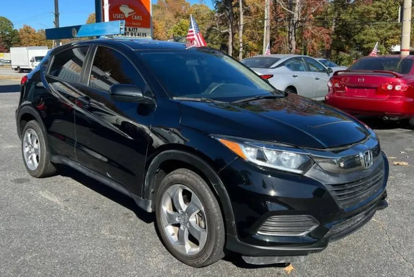 2019 Honda HR-V LX photo 1