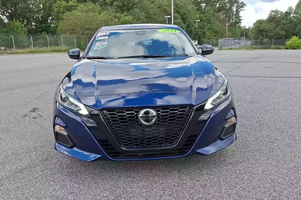 2021 Nissan Altima 2.5 SR photo 1