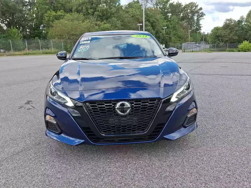 2021 Nissan Altima 2.5 SR photo 1