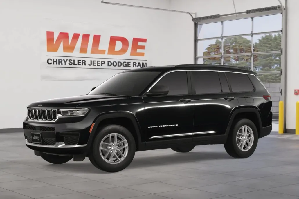 2025 Jeep Grand Cherokee Laredo photo 1