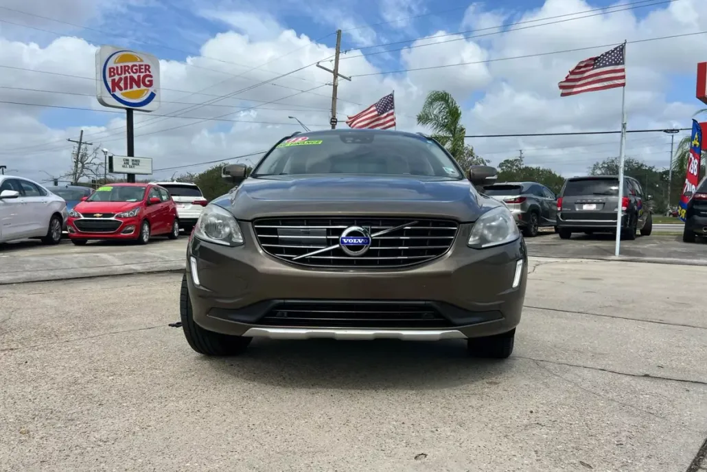2015 Volvo XC60 T5 Platinum photo 1