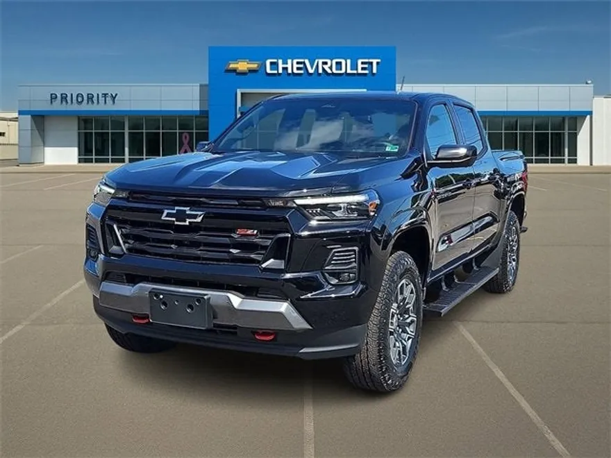 2026 Chevrolet Colorado Z71 photo 1