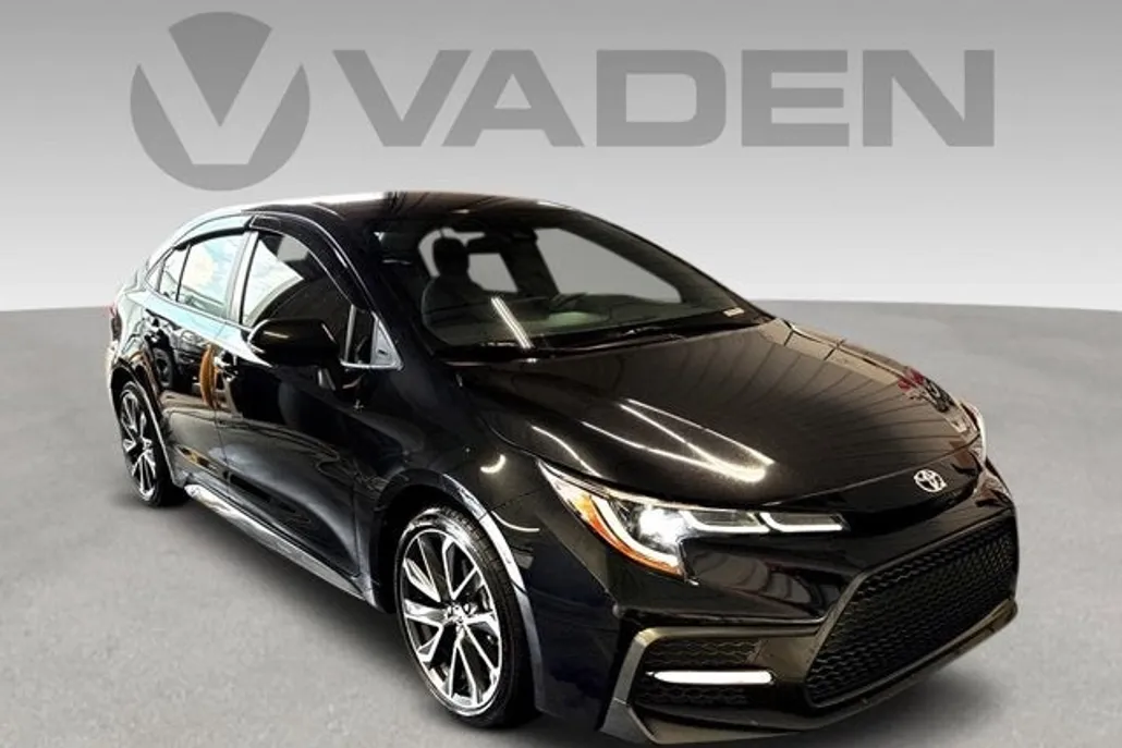 2022 Toyota Corolla SE photo 1