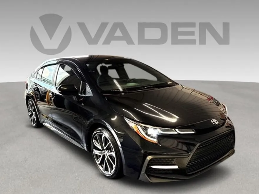 2022 Toyota Corolla SE photo 1