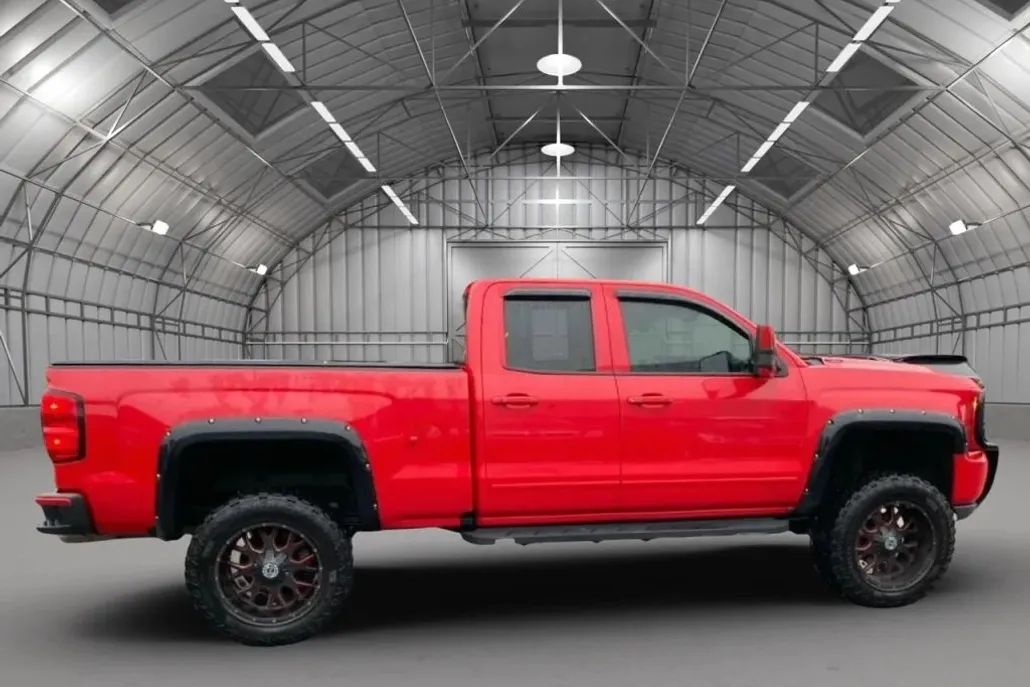 2016 Chevrolet Silverado 1500 Z71 LT photo 1