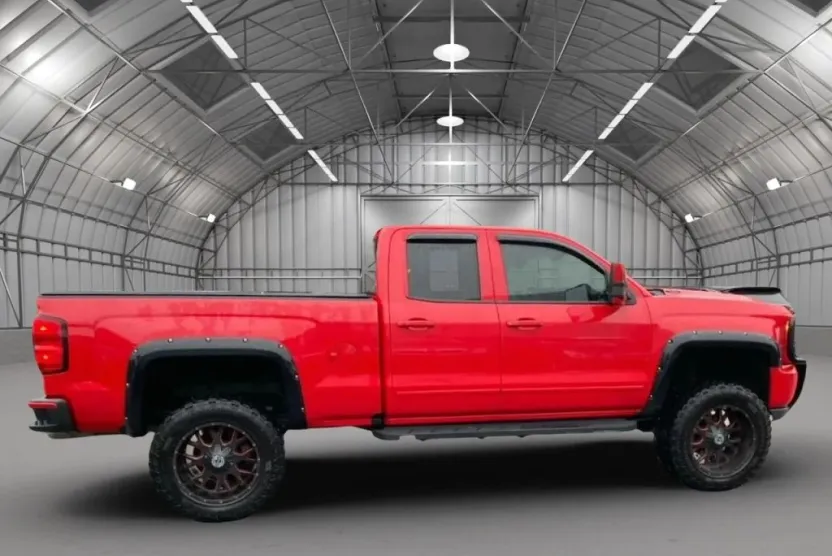 2016 Chevrolet Silverado 1500 Z71 LT photo 1
