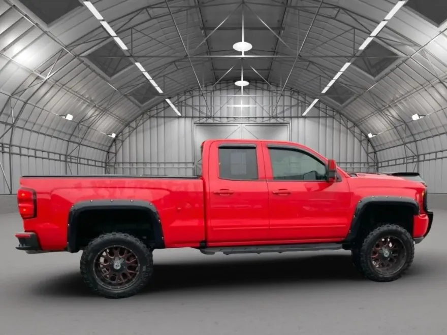 2016 Chevrolet Silverado 1500 Z71 LT photo 1