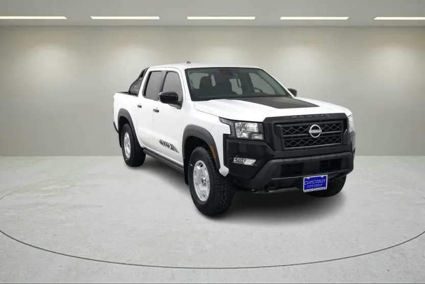 2024 Nissan Frontier SV photo 1