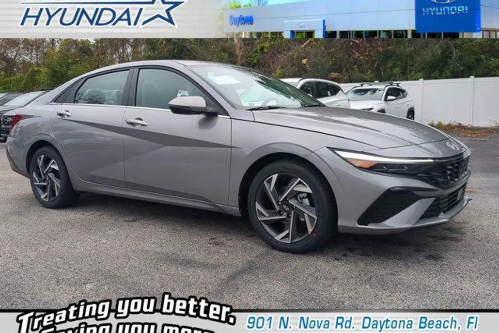 2025 Hyundai Elantra Limited photo 1