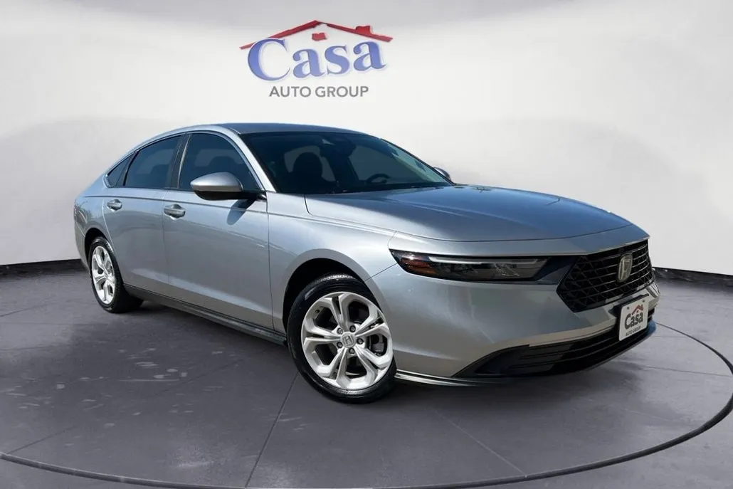 2023 Honda Accord LX photo 1