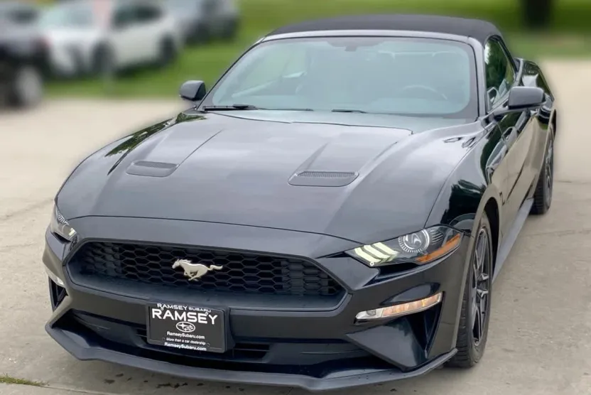 2020 Ford Mustang EcoBoost Premium photo 1