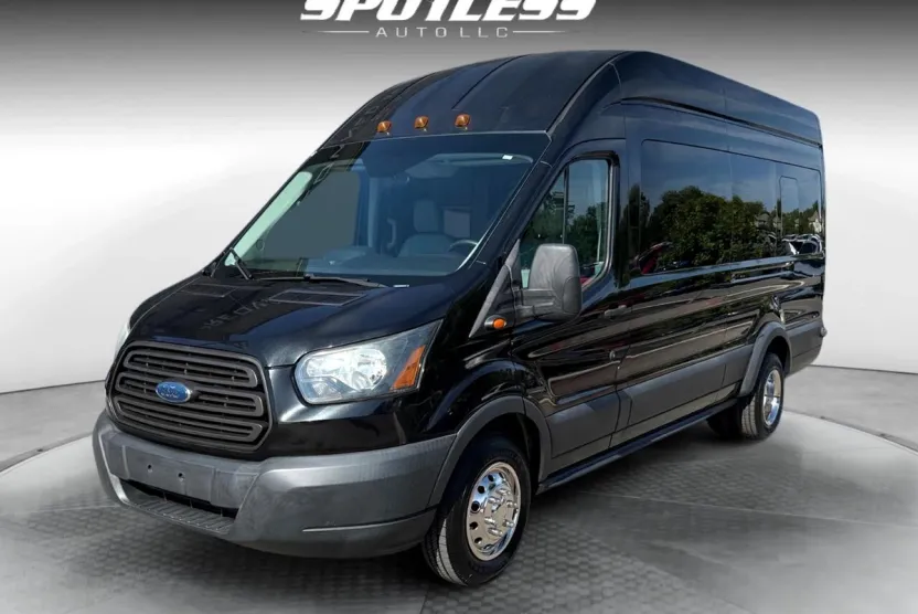 2015 Ford Transit XL photo 1