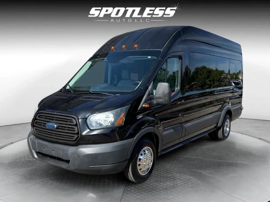 2015 Ford Transit XL photo 1