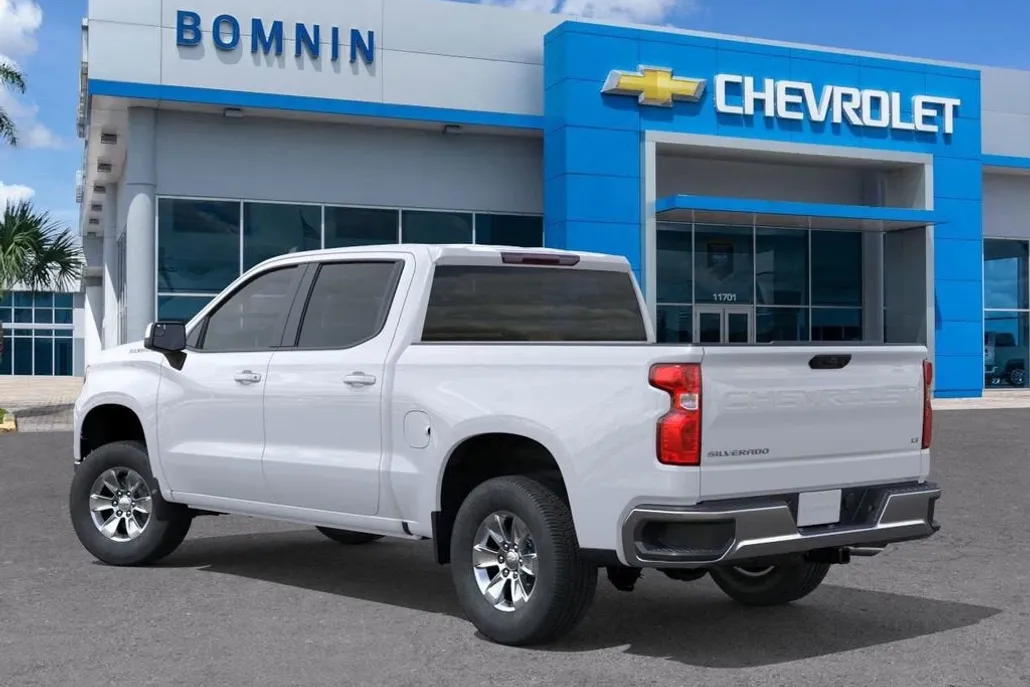 2025 Chevrolet Silverado 1500 LT photo 1