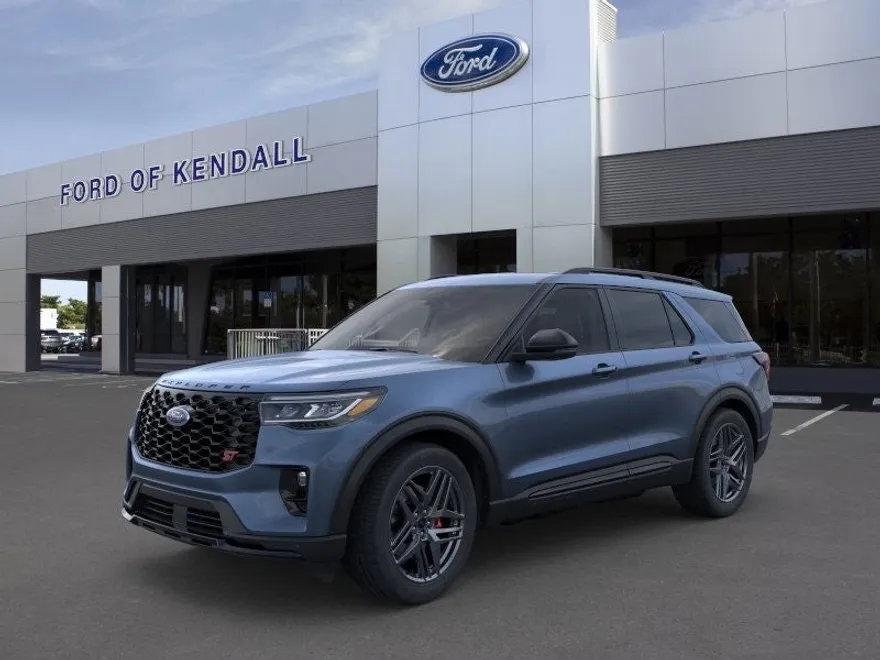 2025 Ford Explorer ST photo 1