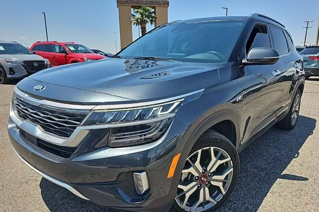 2021 Kia Seltos SX photo 1