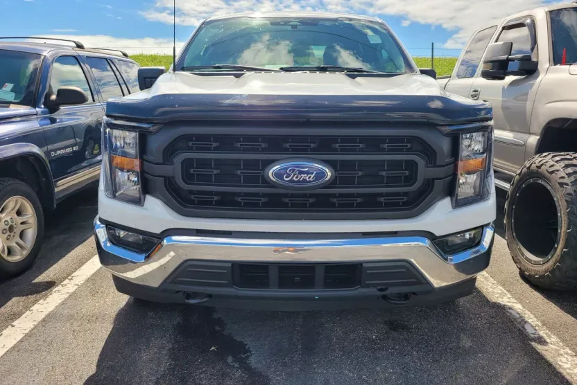 2023 Ford F-150 XL photo 1