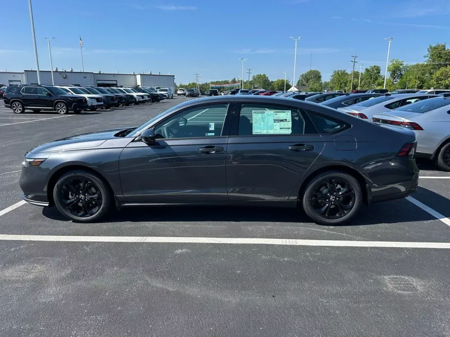 2025 Honda Accord 1.5T SE photo 1