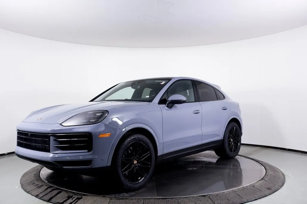 2025 Porsche Cayenne Coupe photo 1