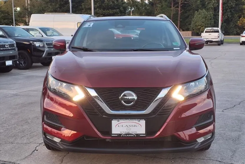 2021 Nissan Rogue Sport SV photo 1