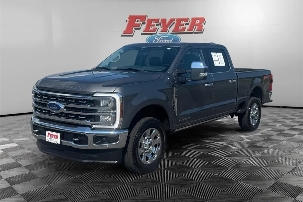 2024 Ford F-350 Lariat photo 1
