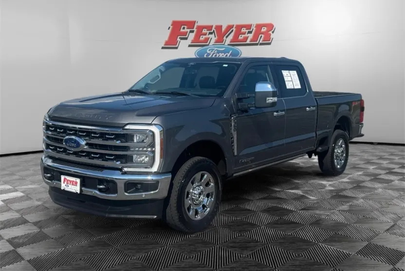 2024 Ford F-350 Lariat photo 1