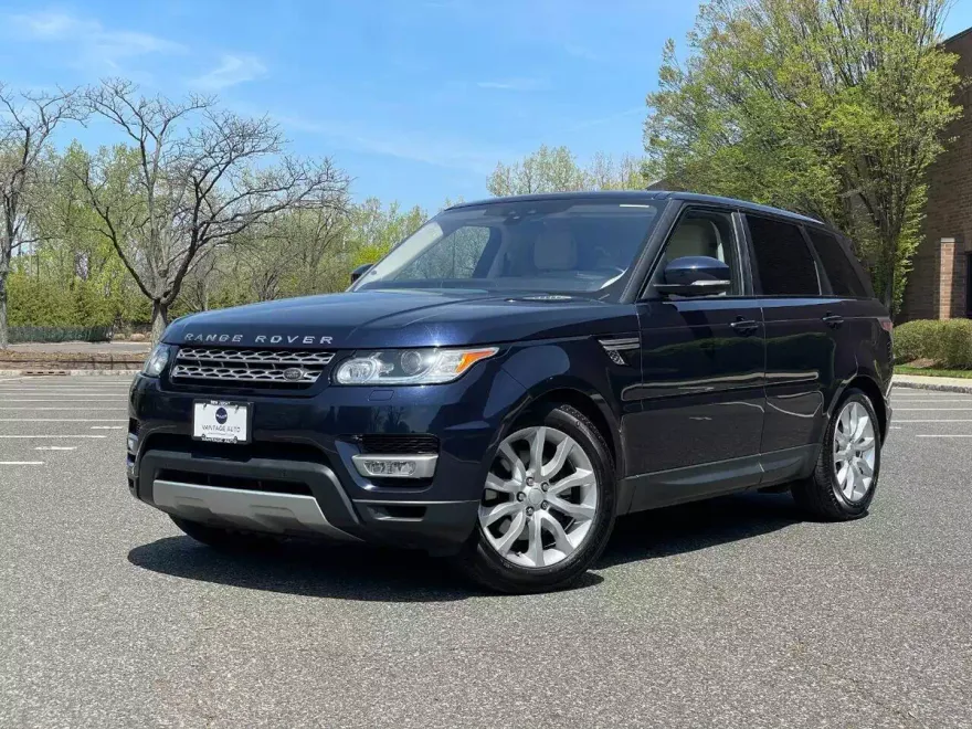 2017 Land Rover Range Rover Sport HSE photo 1