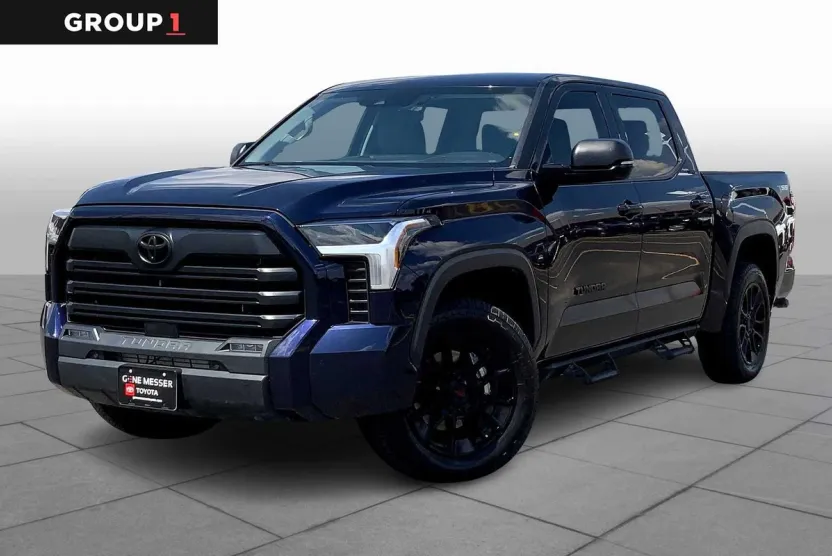 2023 Toyota Tundra SR5 CrewMax photo 1