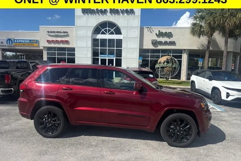 2021 Jeep Grand Cherokee Laredo X photo 1