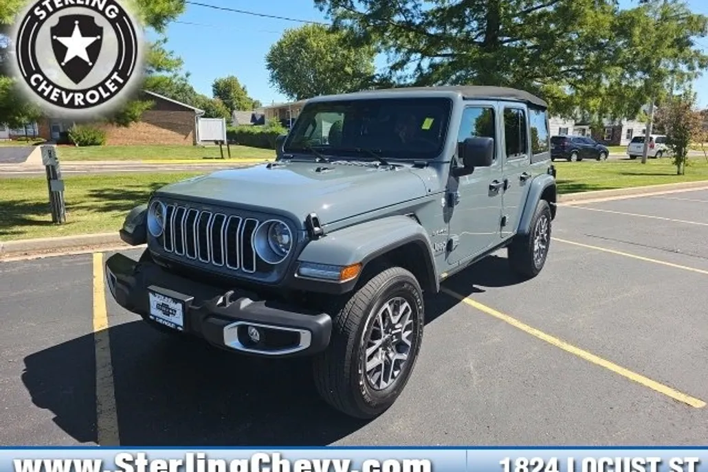 2024 Jeep Wrangler Sahara photo 1