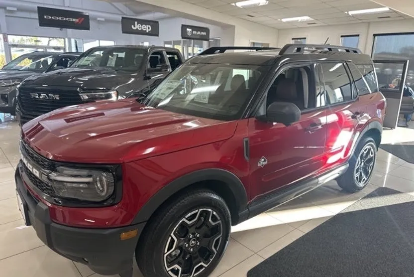 2025 Ford Bronco Sport Outer Banks photo 1