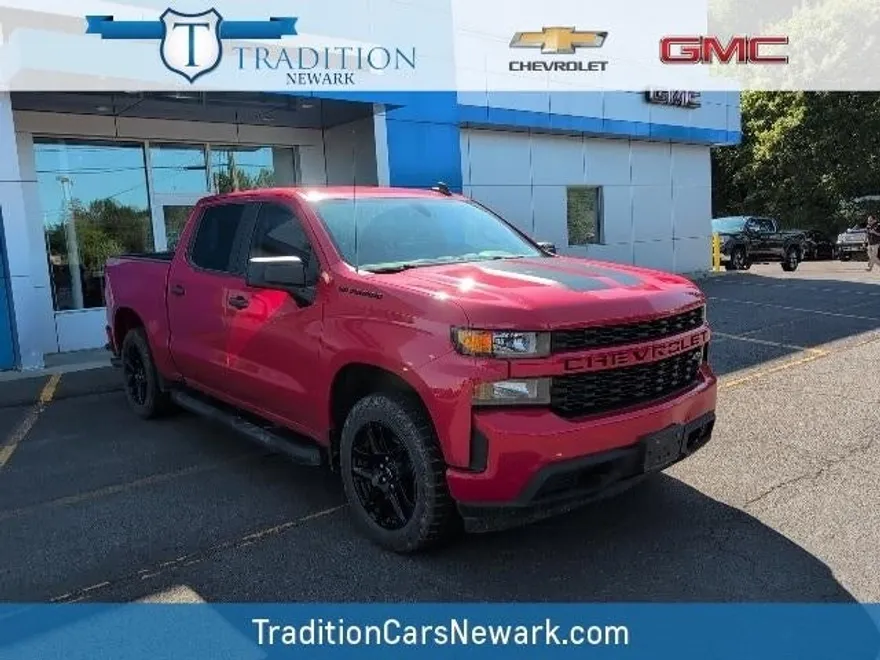 2022 Chevrolet Silverado 1500 Custom photo 1