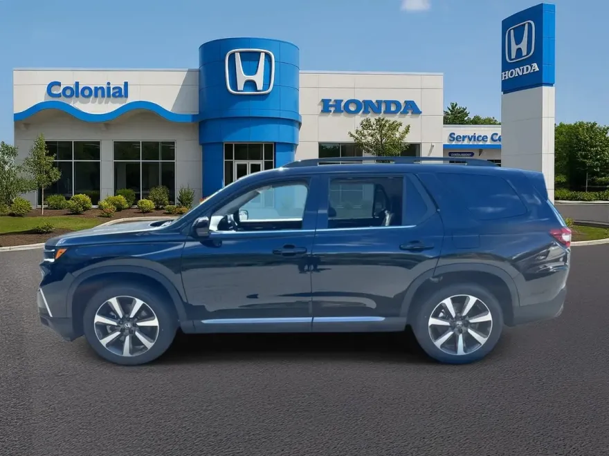 2025 Honda Pilot Touring photo 1