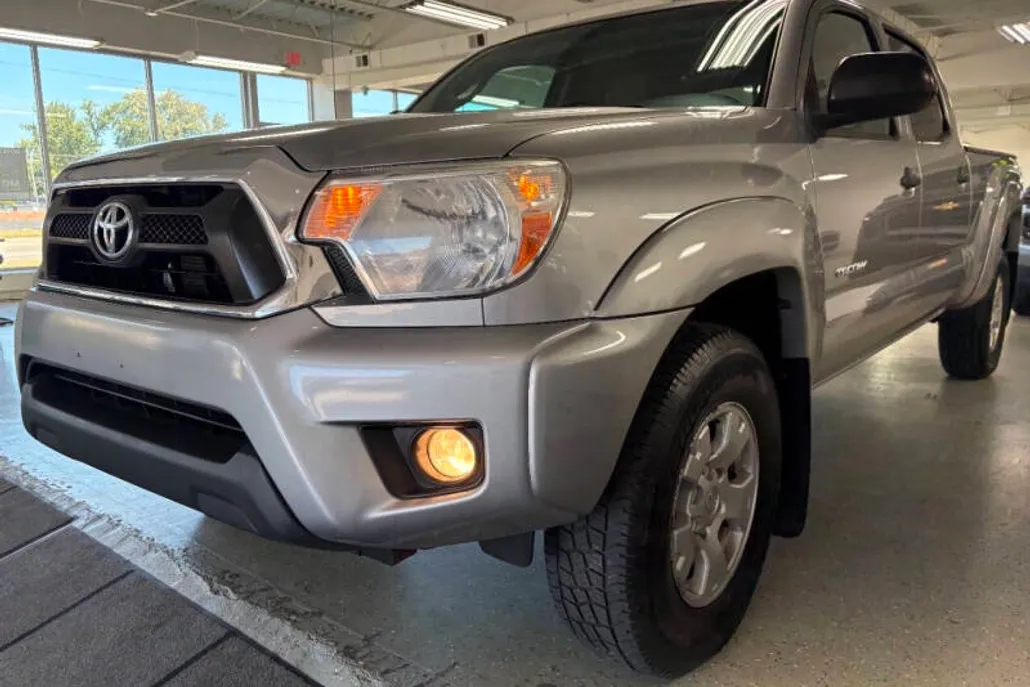 2015 Toyota Tacoma V6 4x4 Double Cab photo 1