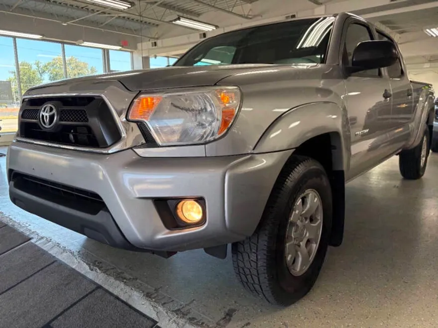 2015 Toyota Tacoma V6 4x4 Double Cab photo 1