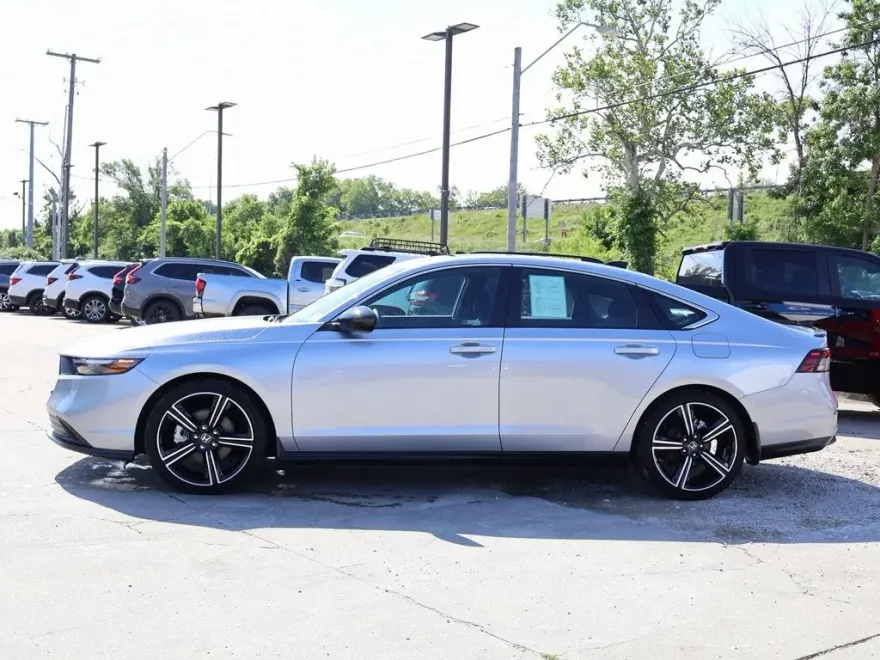 2024 Honda Accord Hybrid Sport photo 1