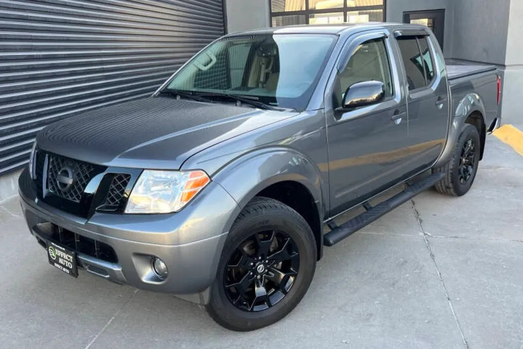 2020 Nissan Frontier SV photo 1