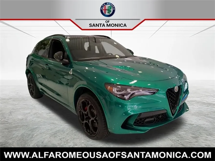 2024 Alfa Romeo Stelvio Quadrifoglio photo 1
