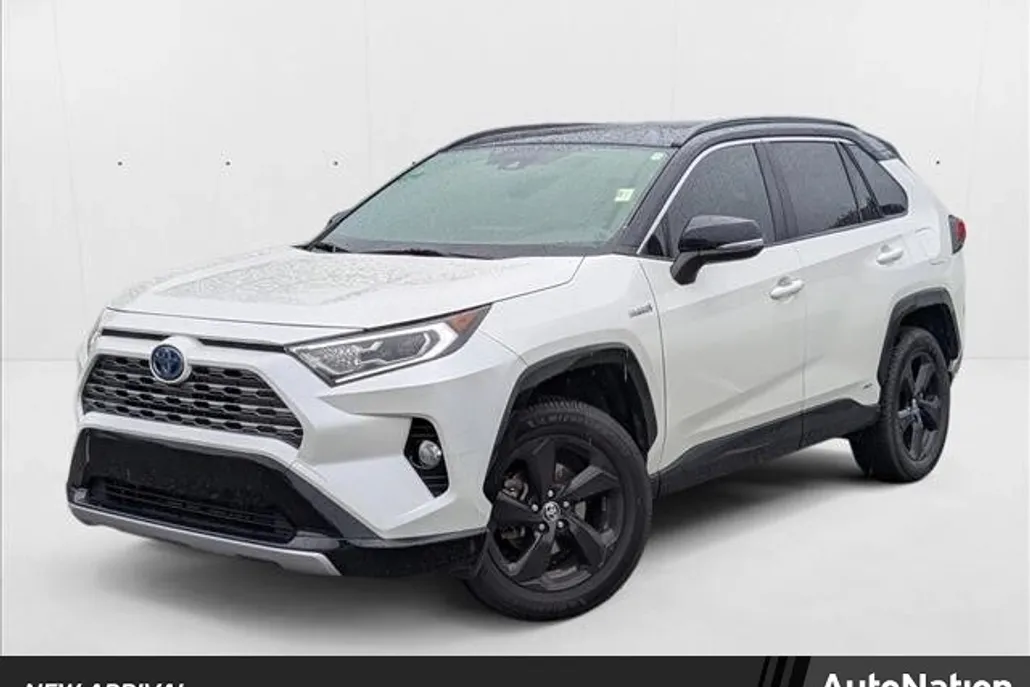 2020 Toyota RAV4 Hybrid XSE photo 1