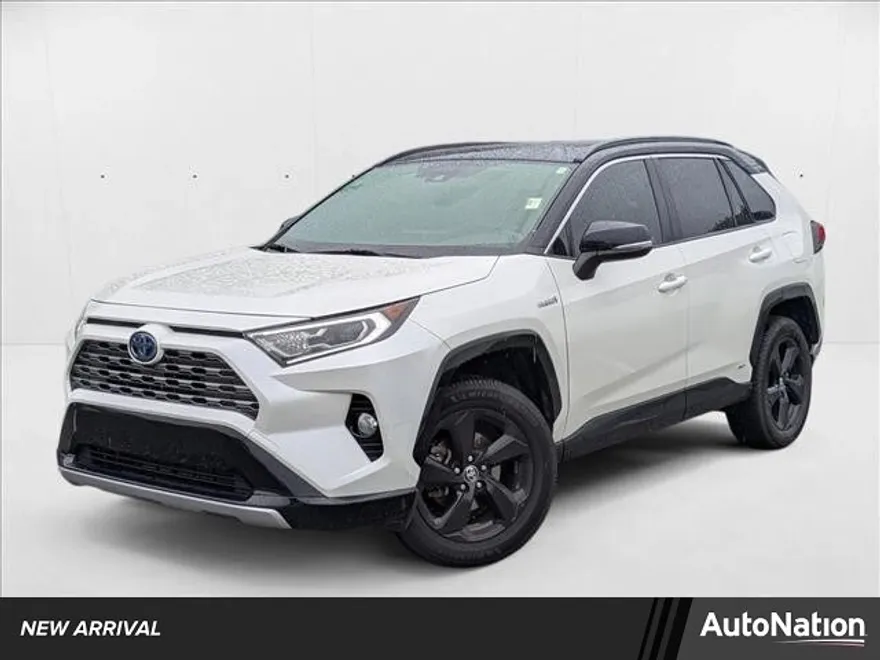 2020 Toyota RAV4 Hybrid XSE photo 1