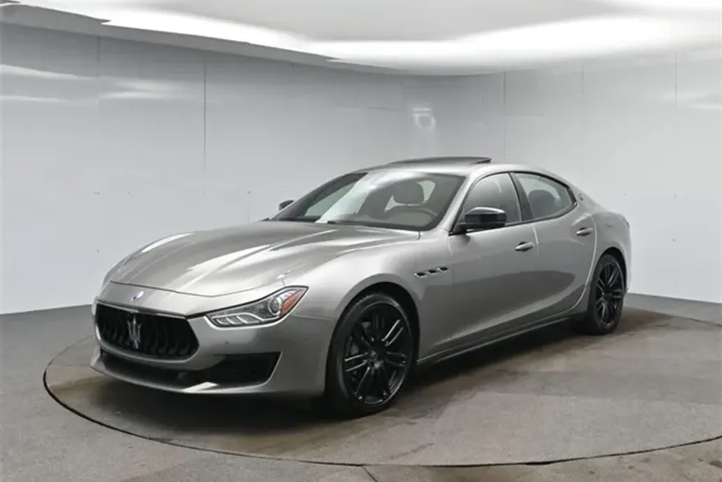 2019 Maserati Ghibli Base photo 1