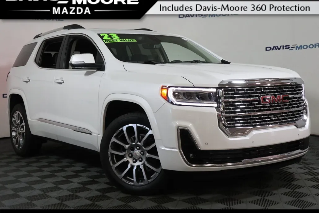 2023 Gmc Acadia Denali photo 1
