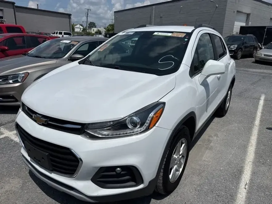 2019 Chevrolet Trax LT photo 1