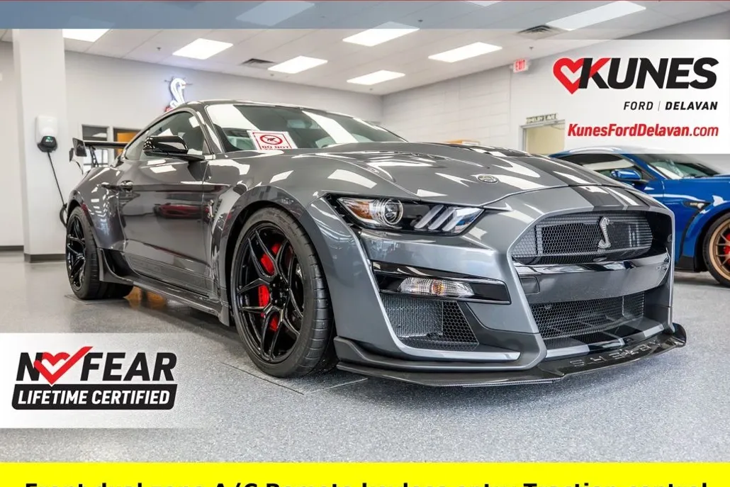2022 Ford Mustang Shelby GT500 photo 1