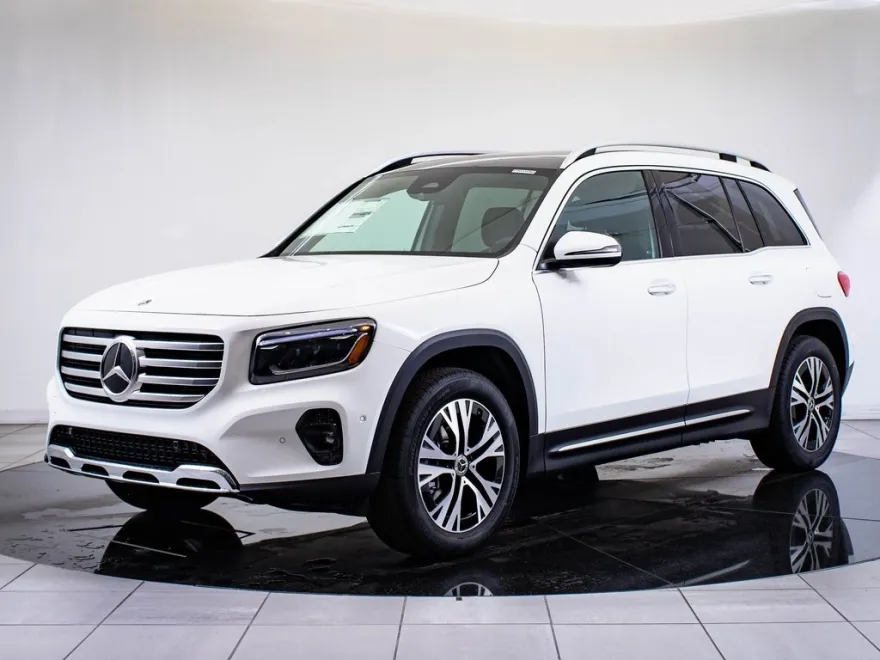 2026 Mercedes Benz GLB 250 4MATIC photo 1
