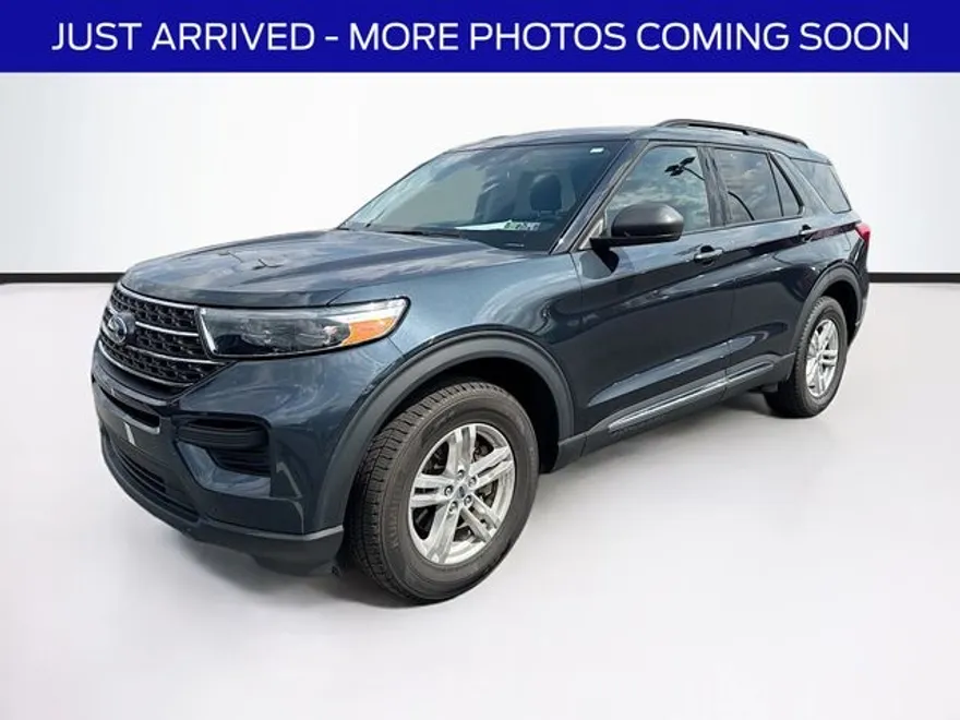 2022 Ford Explorer XLT photo 1