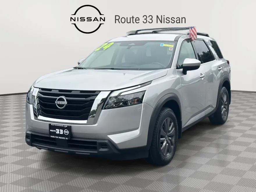 2024 Nissan Pathfinder SV photo 1